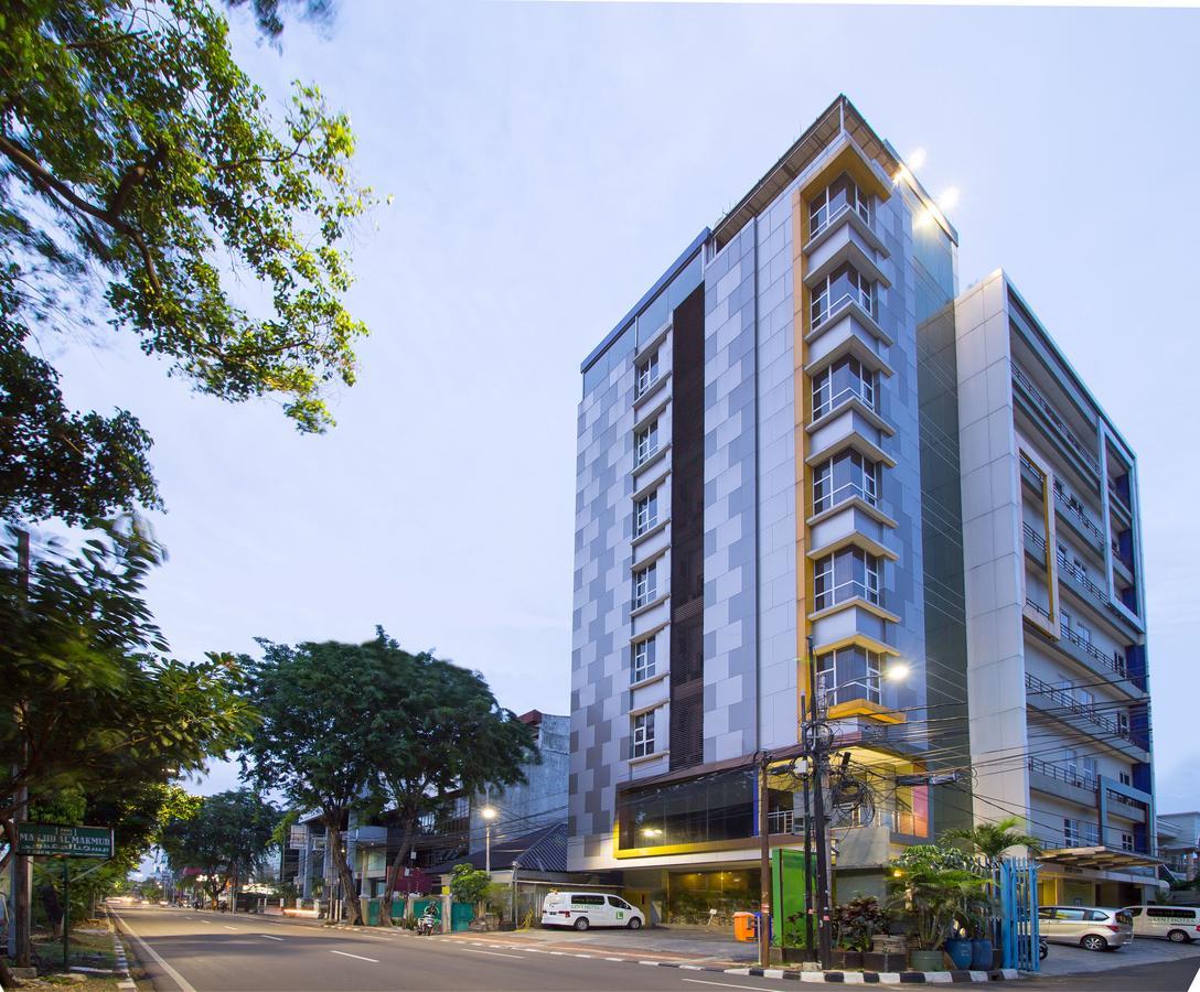 Hotel Reddoorz Near Roxy à Jakarta Extérieur photo